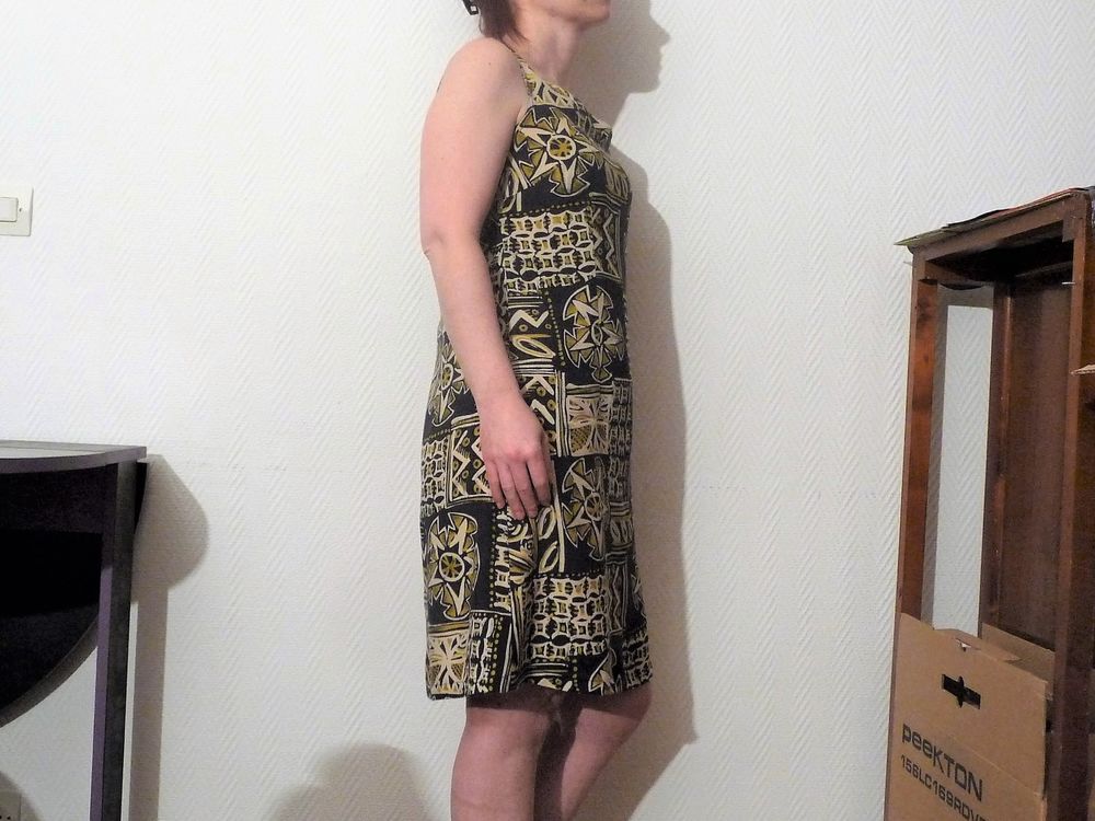 Robe Cintr&eacute;e Mi Longue 100% Viscose Bleu Marine Beige- Canda Vêtements