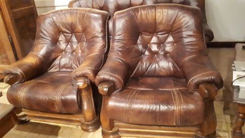 2 fauteuils cuir Chaneins (01)