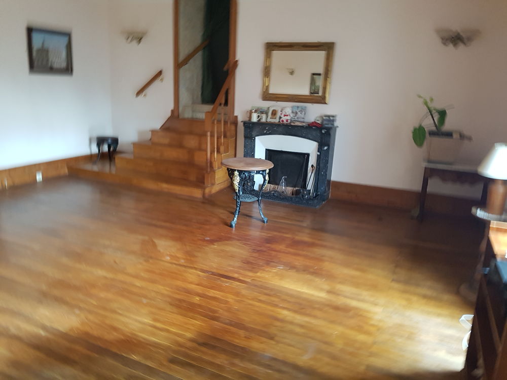 Location Appartement Louer: partie d'une maison divisée en 2 Mouzeuil-saint-martin