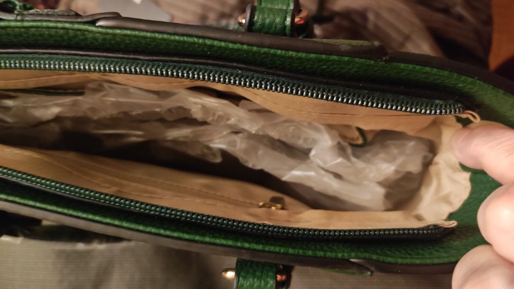 Sac cuir vegan port&eacute; main vert Torrente neuf Maroquinerie