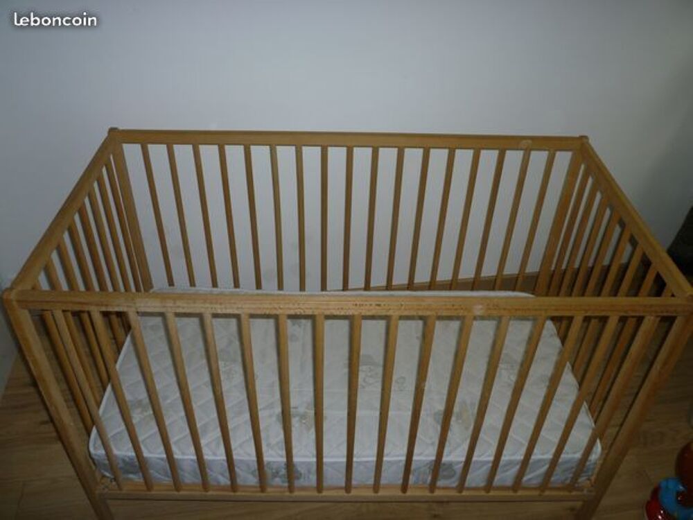 lit ikea 3 niveaux + matelas Puériculture
