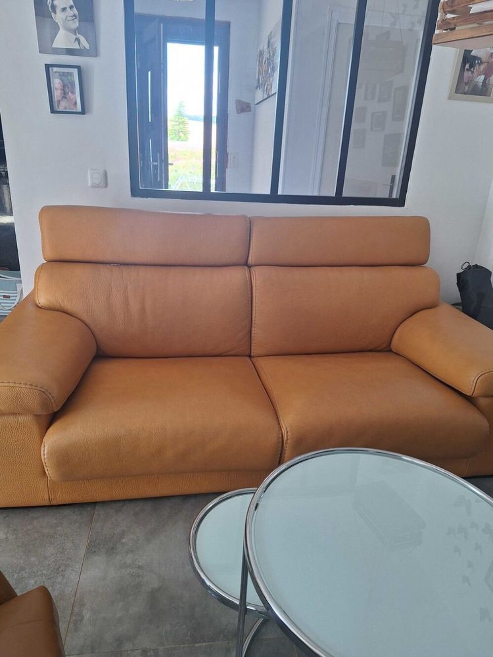 tres beau canap&eacute; en cuir fait sur mesure Meubles