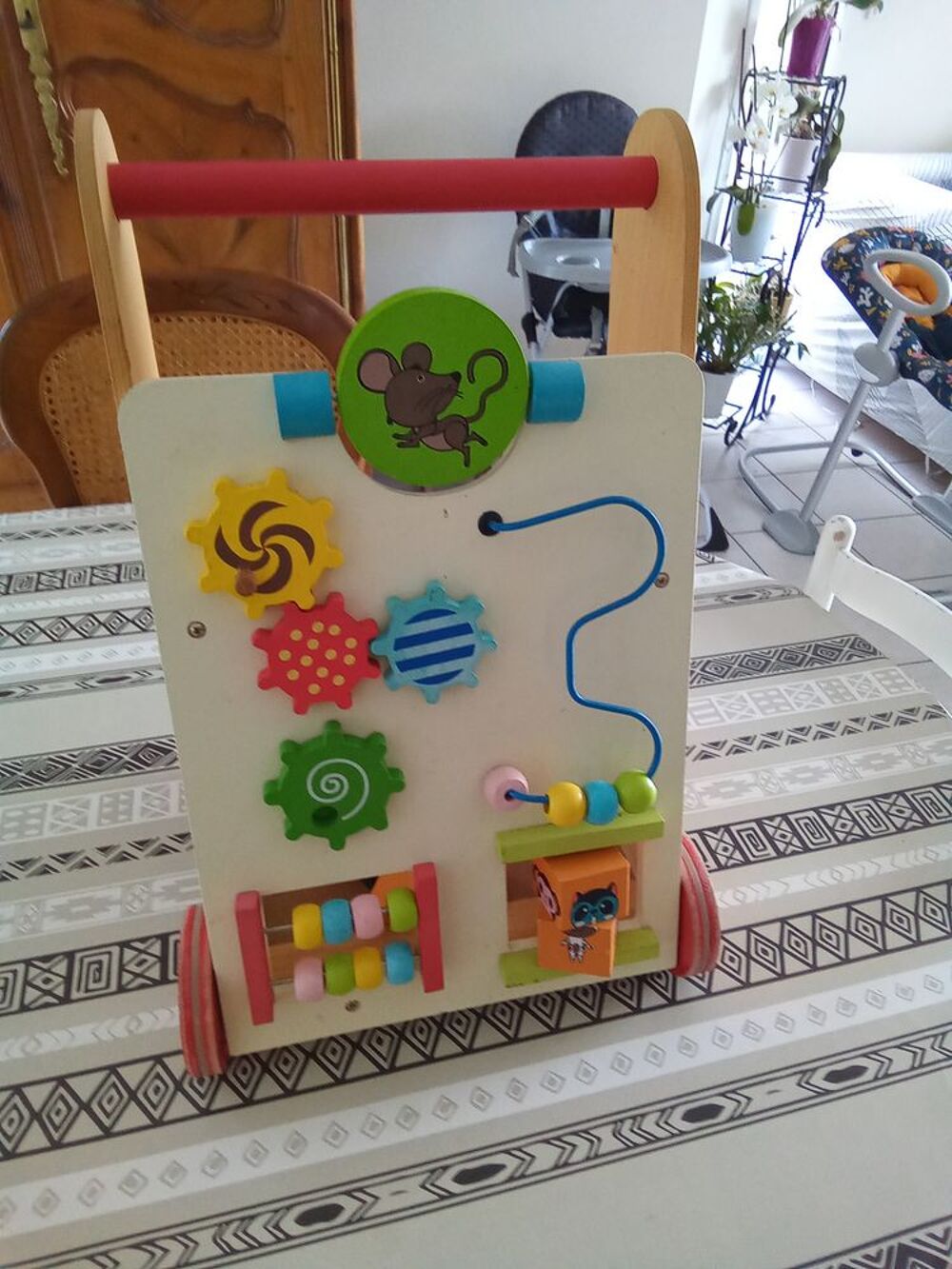 Porteur b&eacute;b&eacute; en bois Jeux / jouets