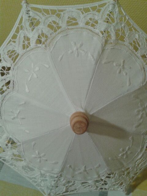 Ombrelle neuve en dentelle coton blanc pour poupe 10 Dijon (21)