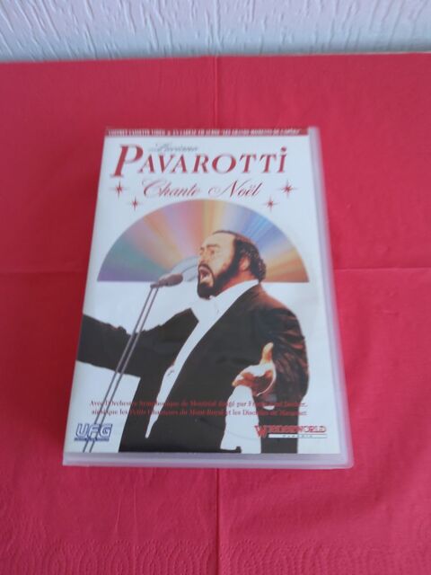 K7 VHS + CD Luciano PAVAROTTI chante Nol 6 Saint-Etienne (42)