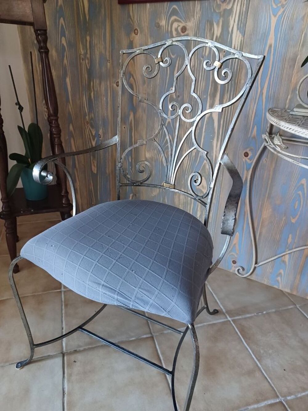 TABLE A MANGER Meubles