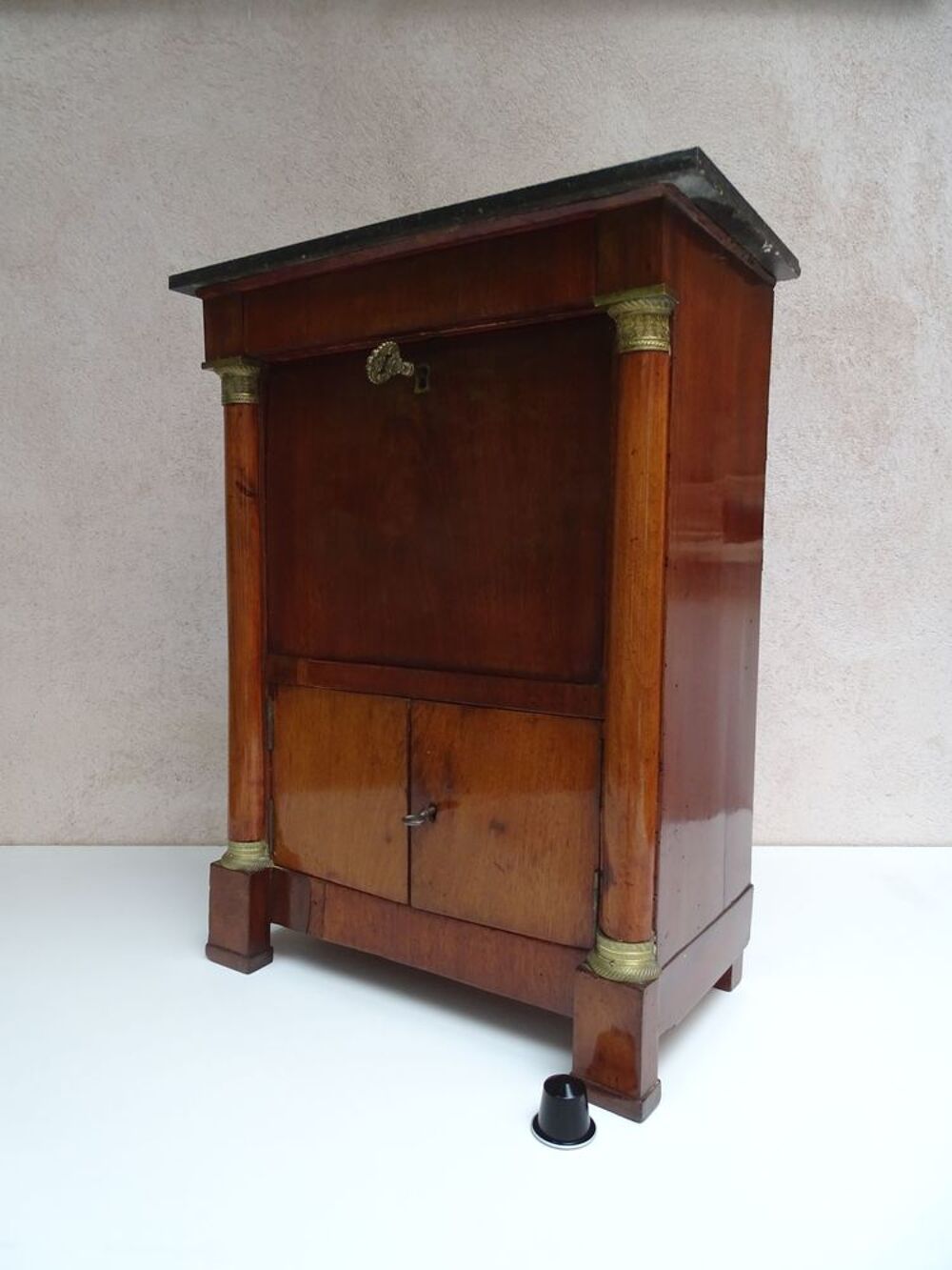 Meuble miniature de ma&icirc;trise 