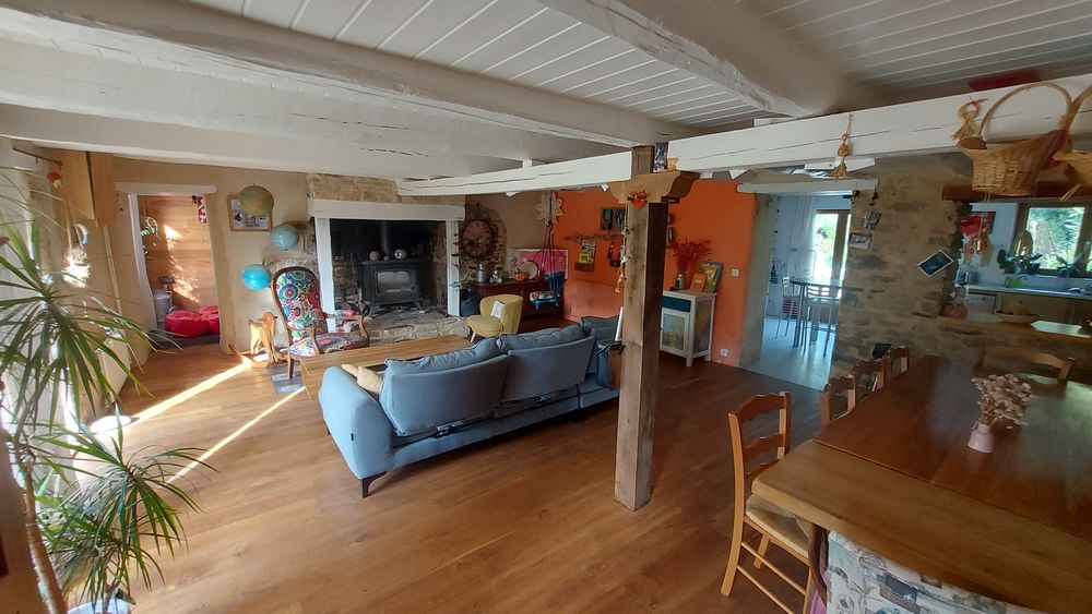 Vente Maison Elven ? coup de c?ur ? longère en pierre de 187 m² +20 m² Elven