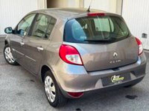 Clio III 1.2 16V 75 eco2 Authentique Euro 5 2011 occasion 77340 Pontault-Combault