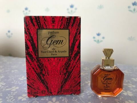 Miniature de parfum 5 Vincennes (94)