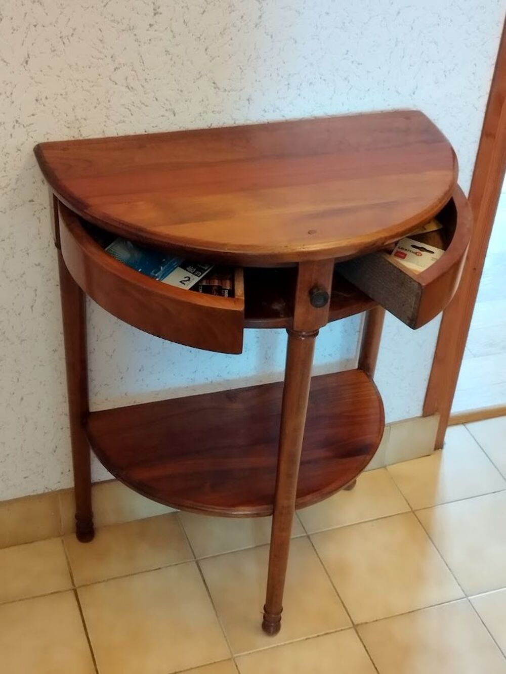 CONSOLE DEMI-LUNE Meubles