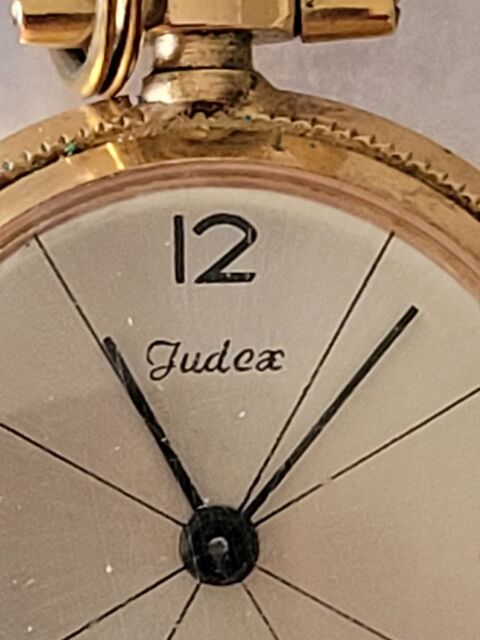 Montre pendentif femme 25 Boll�ne (84)