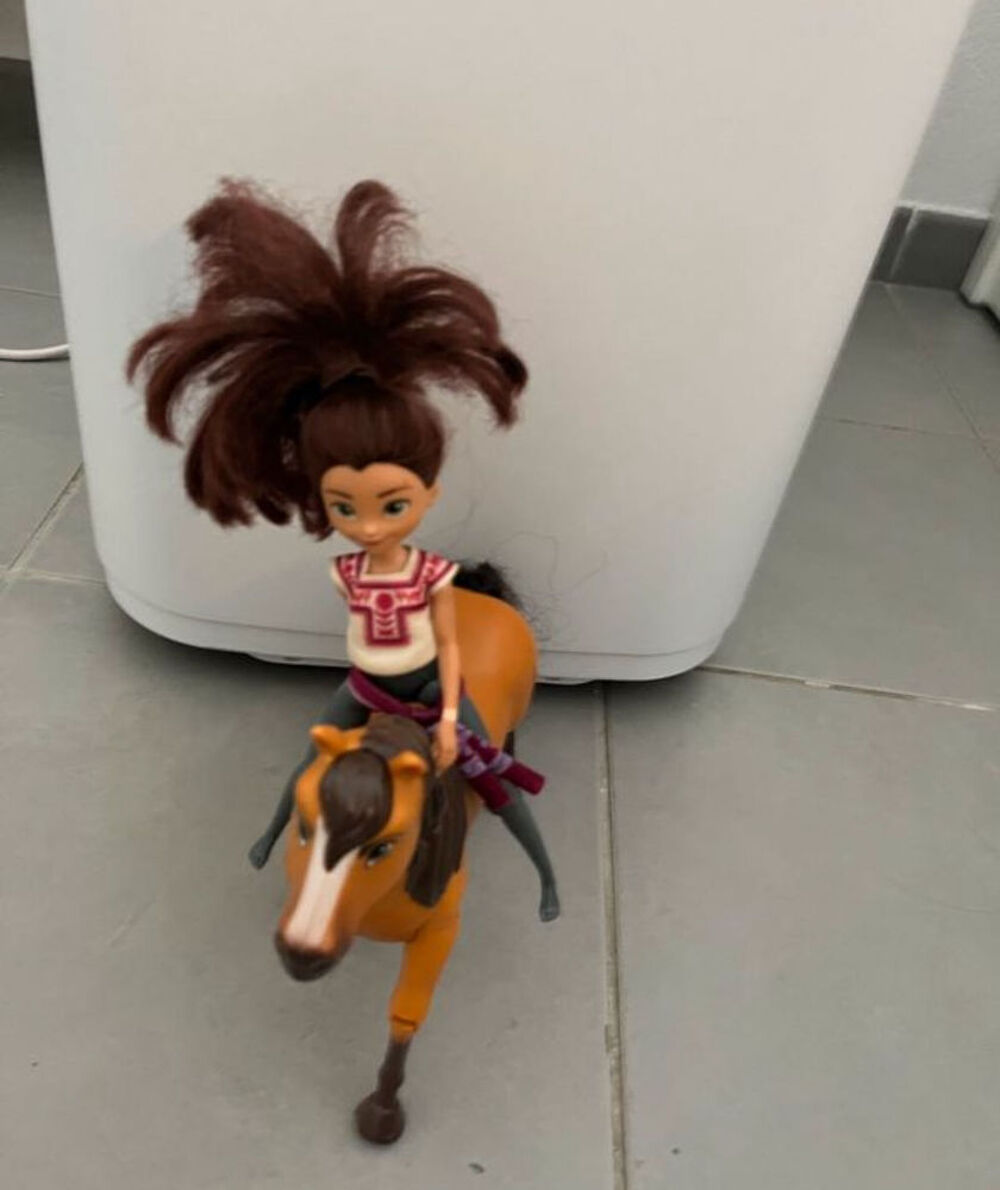 Cheval Spirit et sa cavali&egrave;re Lucky Jeux / jouets