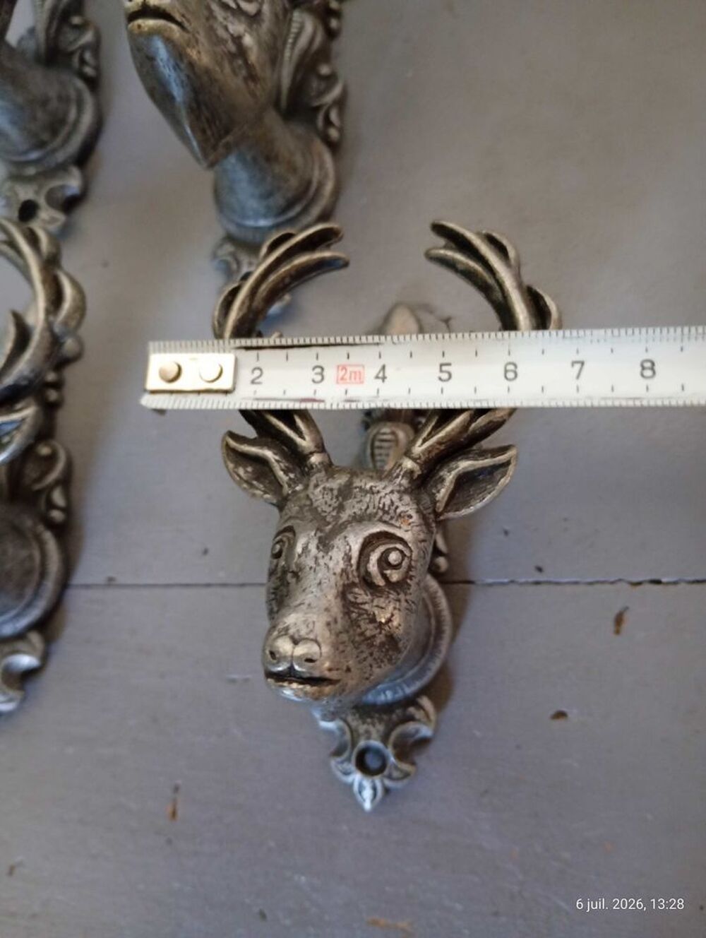 4 tr&egrave;s beaux crochets t&ecirc;te de cerf 