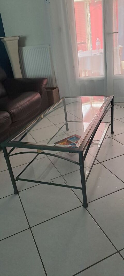 Table de salon + 2 lustres assortis 75 Baudonvilliers (55)