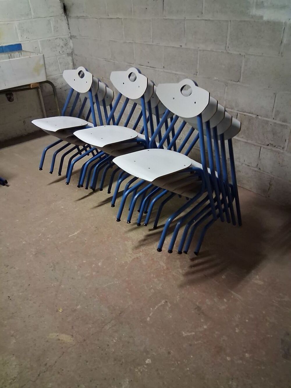chaises d'&eacute;cole Meubles