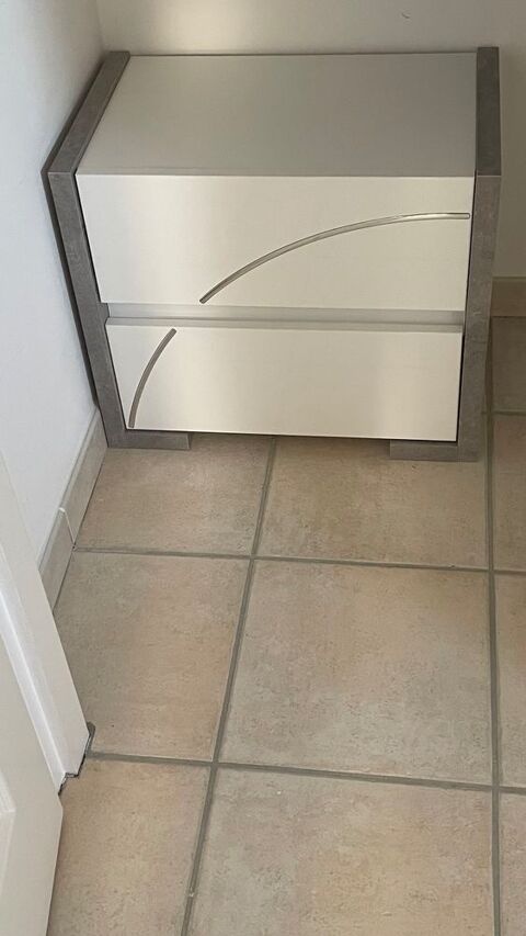 Table de Chevet (2) 150 Le Muy (83)