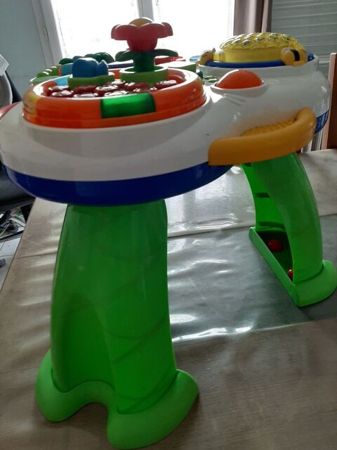 TABLE  D'ÉVEIL BILINGUE CHICCO - 20 € 20 Marville-Moutiers-Brûlé (28)