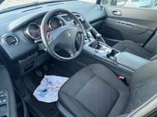 3008 1.6 HDi 16V 110ch FAP Confort Pack 2010 occasion 89500 Armeau