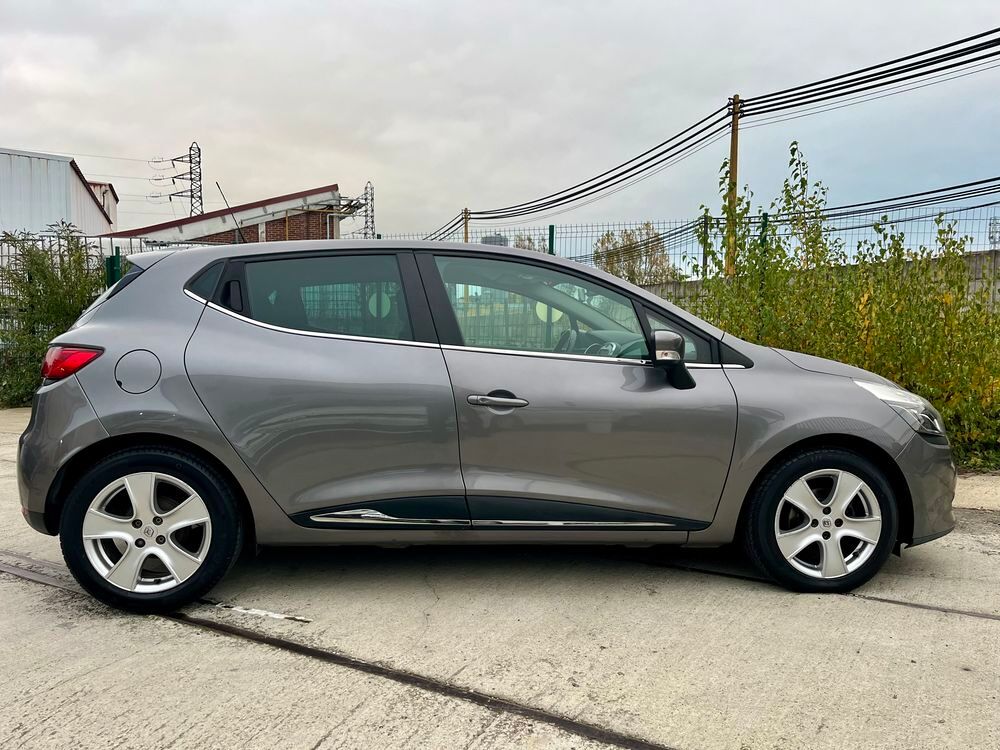 Clio IV TCe 90 Energy eco2 Intens 2015 occasion 60870 Villers-Saint-Paul