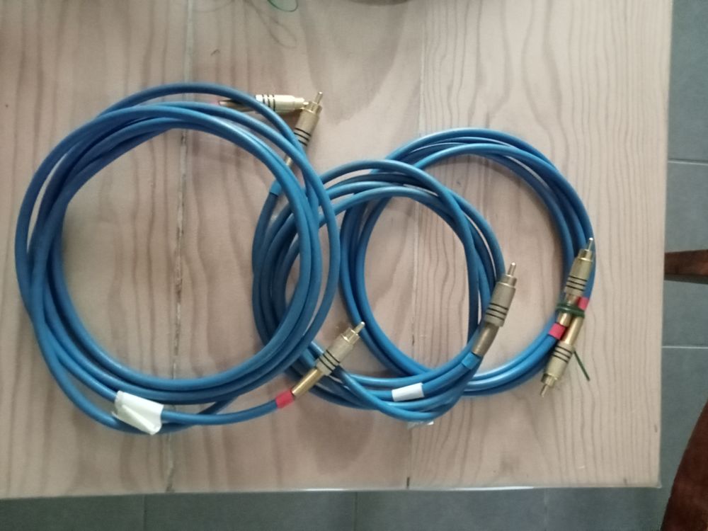 CABLES AUDIO VIDEO Audio et hifi