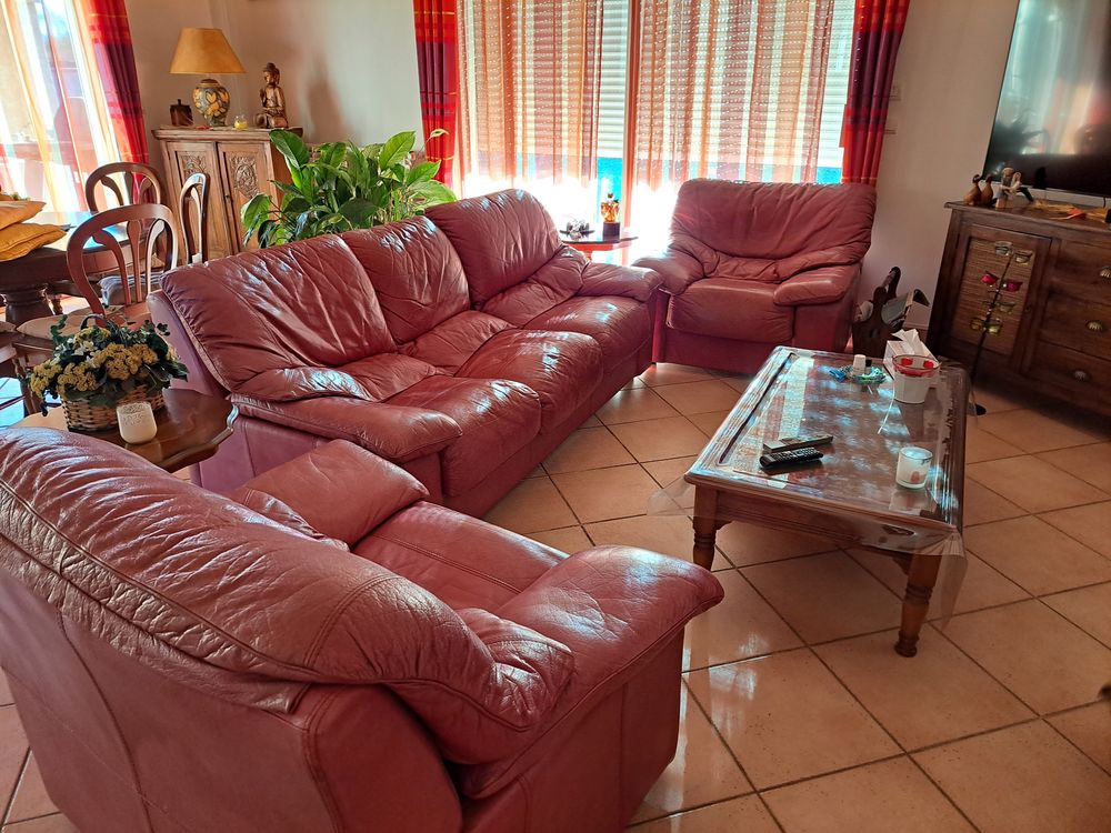 Canap&eacute; cuir 3 places + 2 fauteuils Meubles