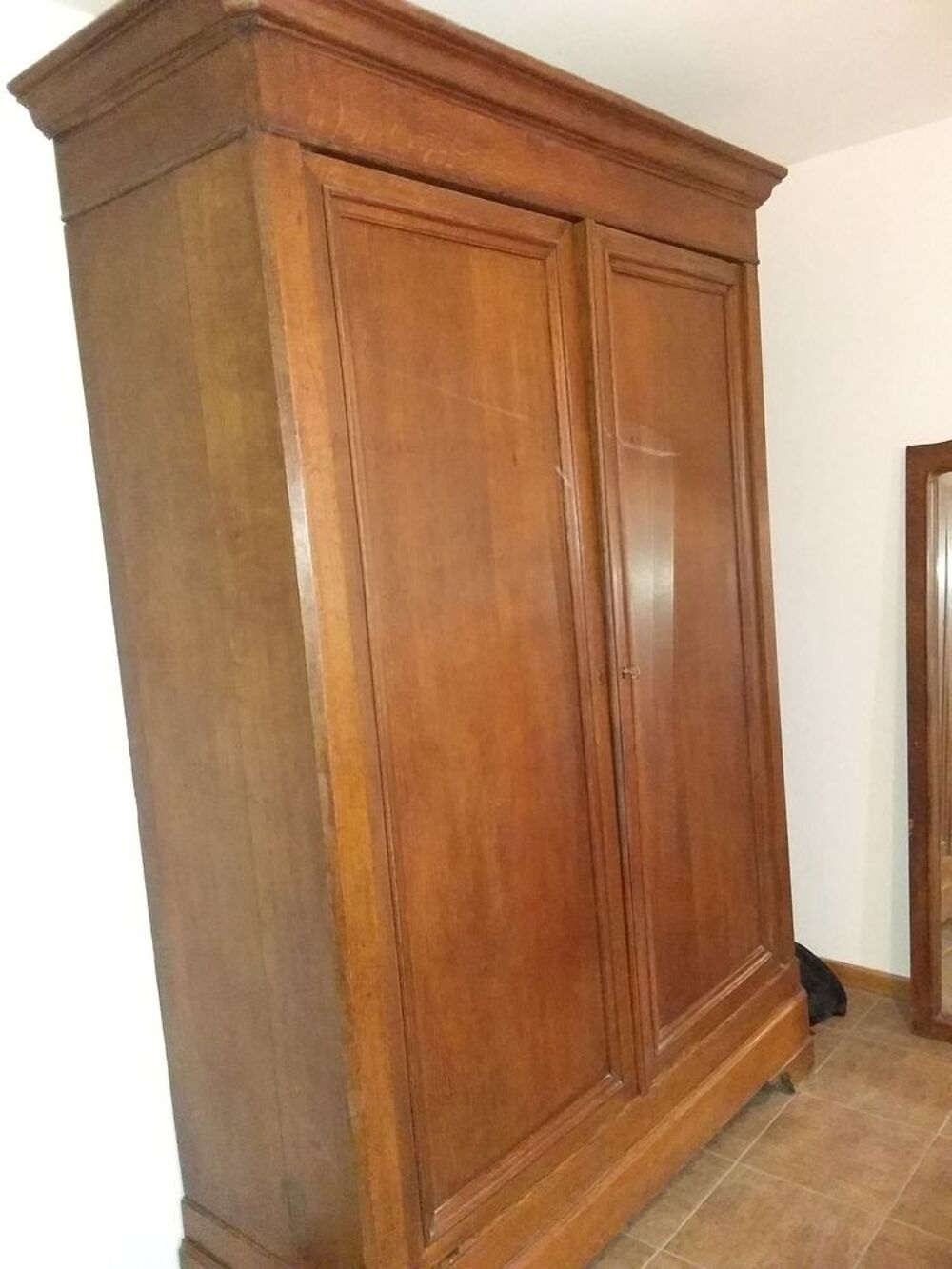 armoire louis Philippe Meubles