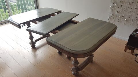 Table vintage (d�but 19�me) � rallonges en bois sculpt� 190 Grenoble (38)