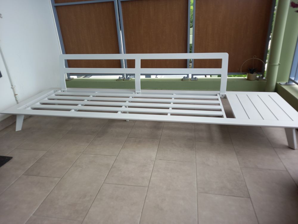 Canap&eacute; de jardin
Jardin