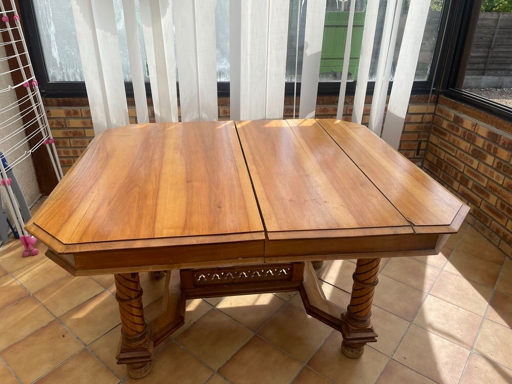 Table de salle &agrave; manger Meubles
