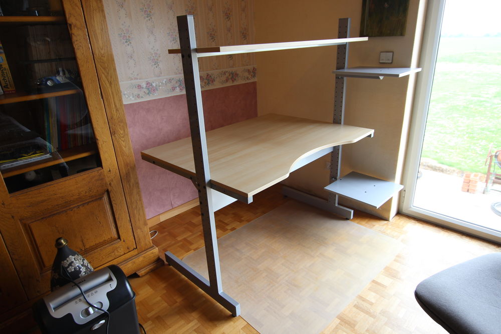 Bureau bois et m&eacute;tal avec fauteuil Meubles