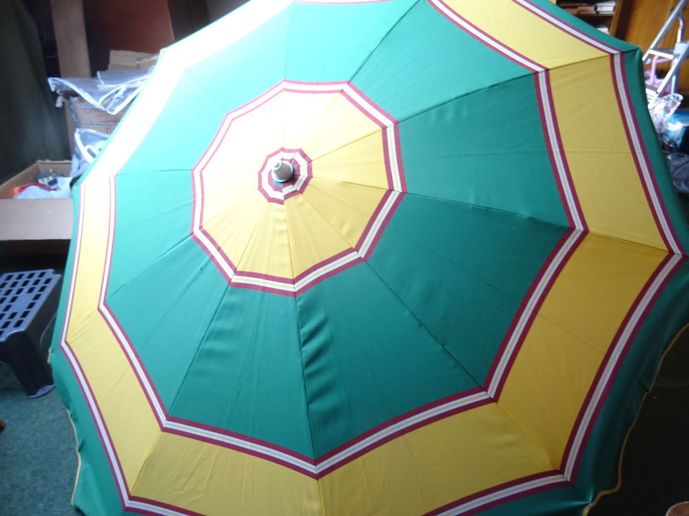 Parasol et Glaci&egrave;res Jardin
