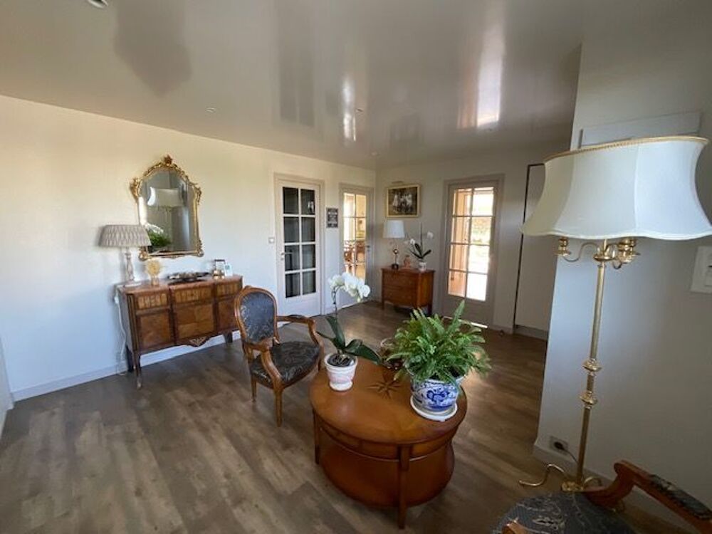 Vente Maison Entre ville et campagne, maison de 240m2 Saint-didier