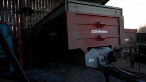 Mat&eacute;riel Agricole / Viticole Mat&eacute;riel Agricole / Viticole 1998 occasion Semussac 17120