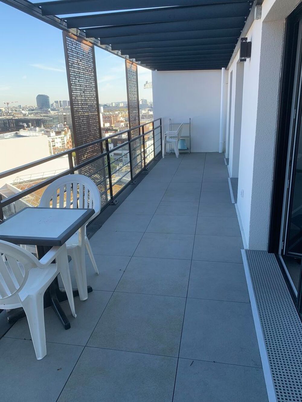 Location Appartement Issy les Moulineaux, sans vis-à-vis, vue Tour Eiffel Issy-les-moulineaux