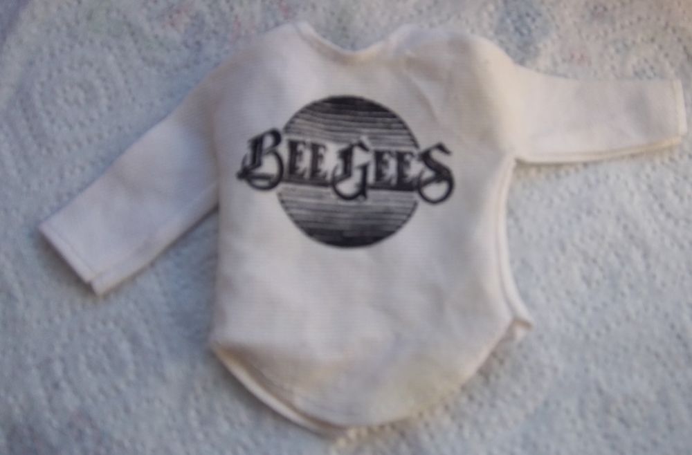 Rare tee-shirt Bee Gees poup&eacute;e ann&eacute;e 70 
