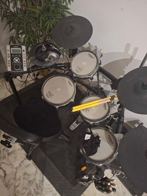 batteur professionnel une batterie electronique 680 Cagnes-sur-Mer (06)