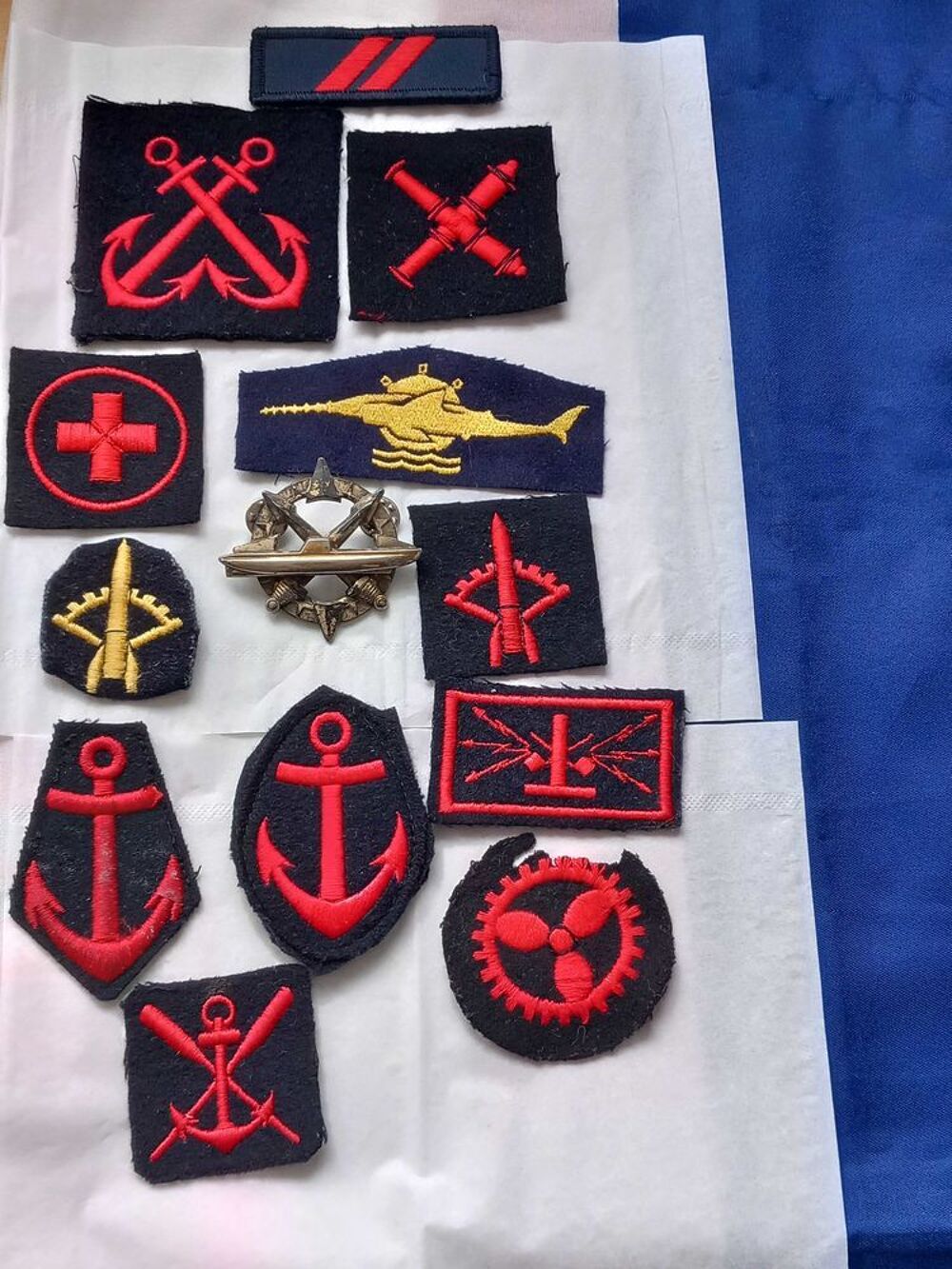 lot insignes militaire 