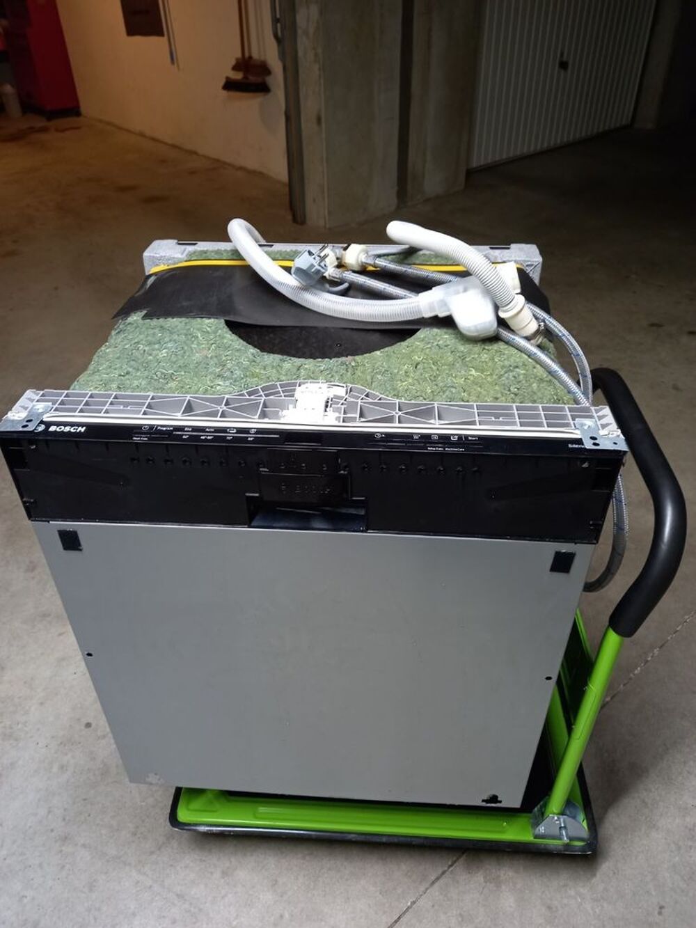 lave vaisselle bosch silence ref SGV21TX48E int&eacute;grable Electroménager