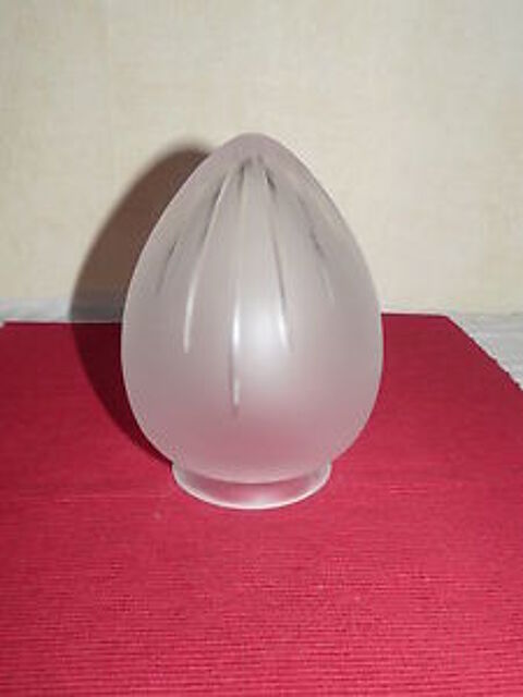 1 une Tulipe ?uf Satine art d�co verre cisel� Taille Soleil
30 Marseille 13 (13)