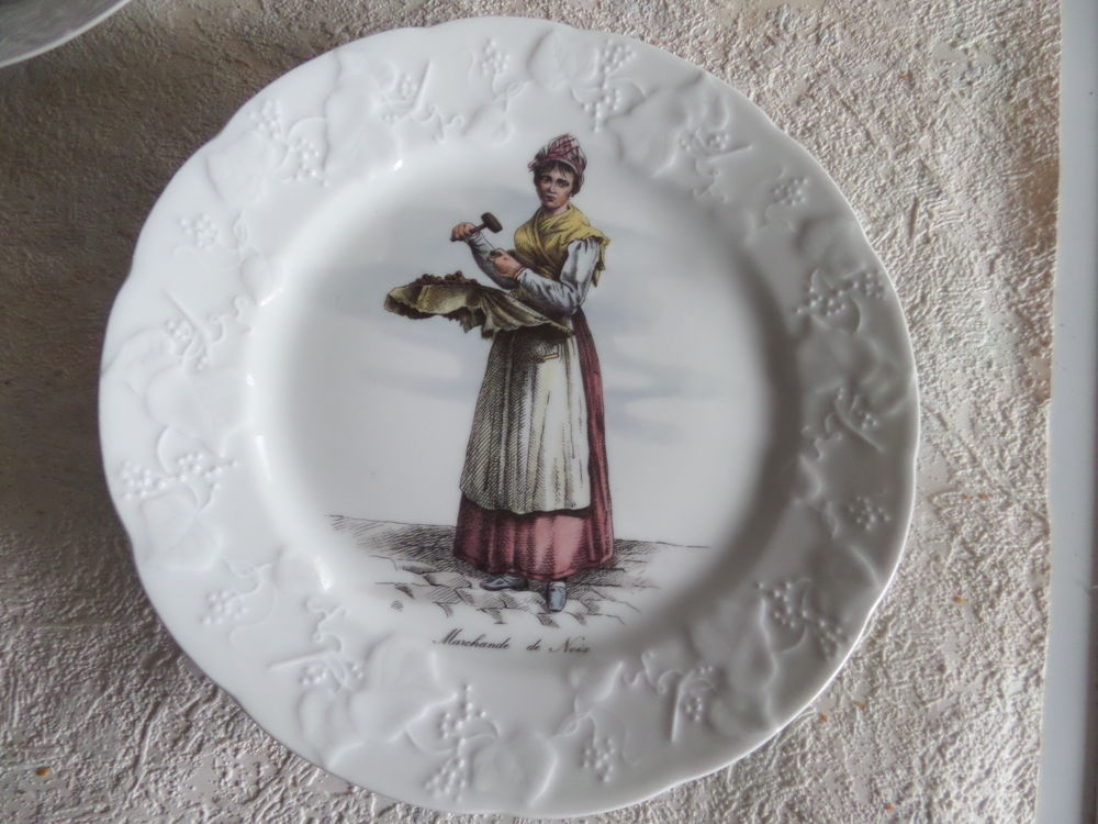 6 assiettes a dessert en porcelaine Cuisine