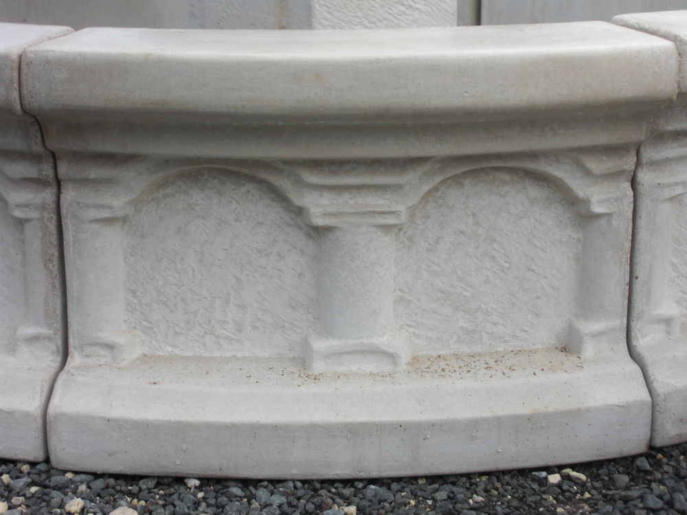 Fontaine en pierre, Bassin Décoration