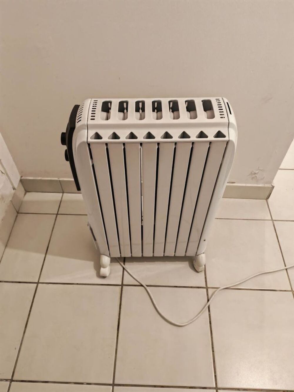 radiateur &agrave; bain d'huile DeLonghi mod&egrave;le dragon 4 Electroménager