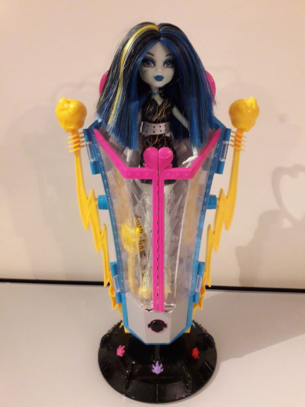 Vends poup&eacute;e Monster High Franky Stein &Eacute;lectrik Jeux / jouets