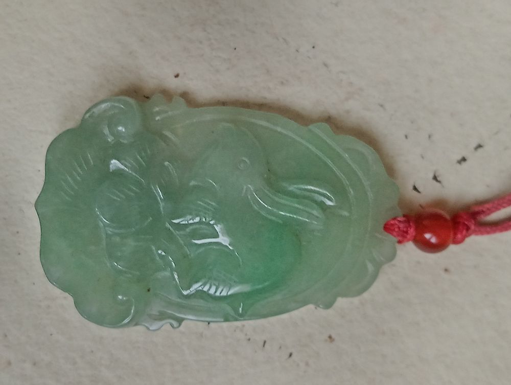 Pendentifs en Jade Bijoux et montres