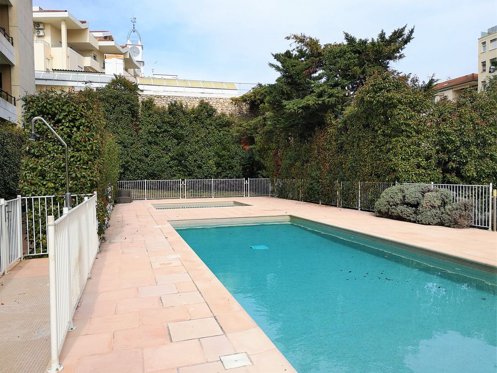   BEL APPART F3 CENTRE CANNES DERNIER ETAGE GDE TERR PISCINE Provence-Alpes-Côte d'Azur, Cannes (06400)