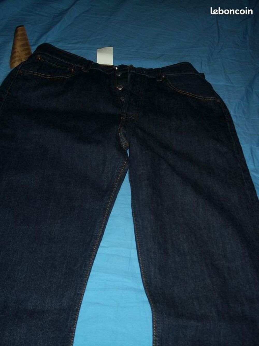 2 JEAN'S LEVI STRAUSS NEUF Vêtements