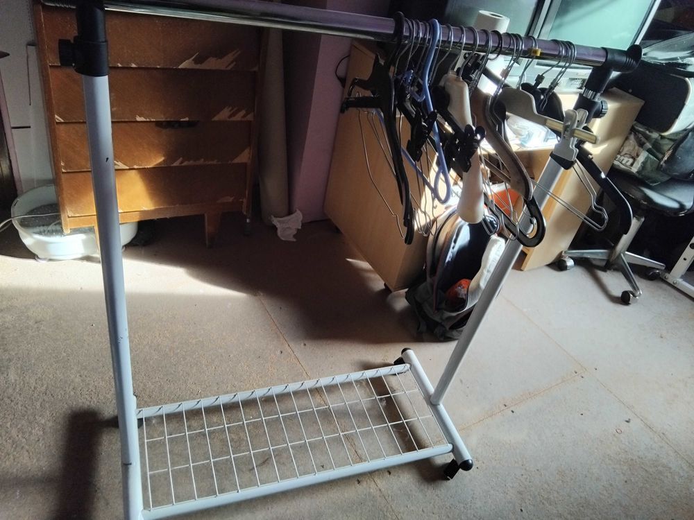 Portant &agrave; v&ecirc;tements Meubles