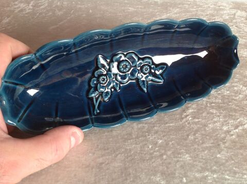 VIDE POCHE OU CENDRIER EN FAIENCE BLEU � FLEURS Envoi Possib 5 Tr�gunc (29)