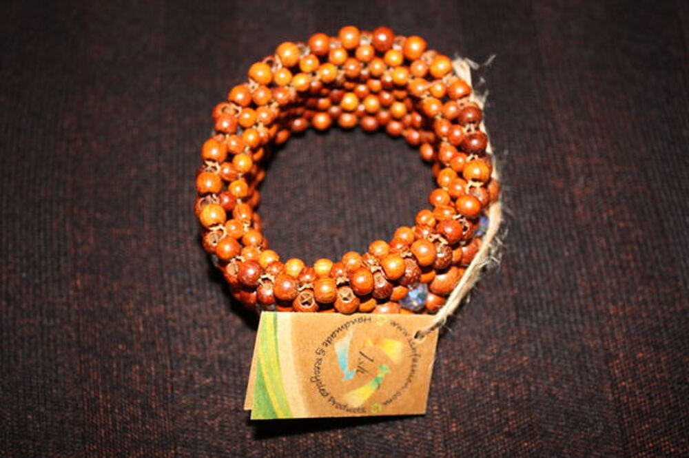 BRACELET EN BOIS BAYONG NEUF ETIQUETE Bijoux et montres